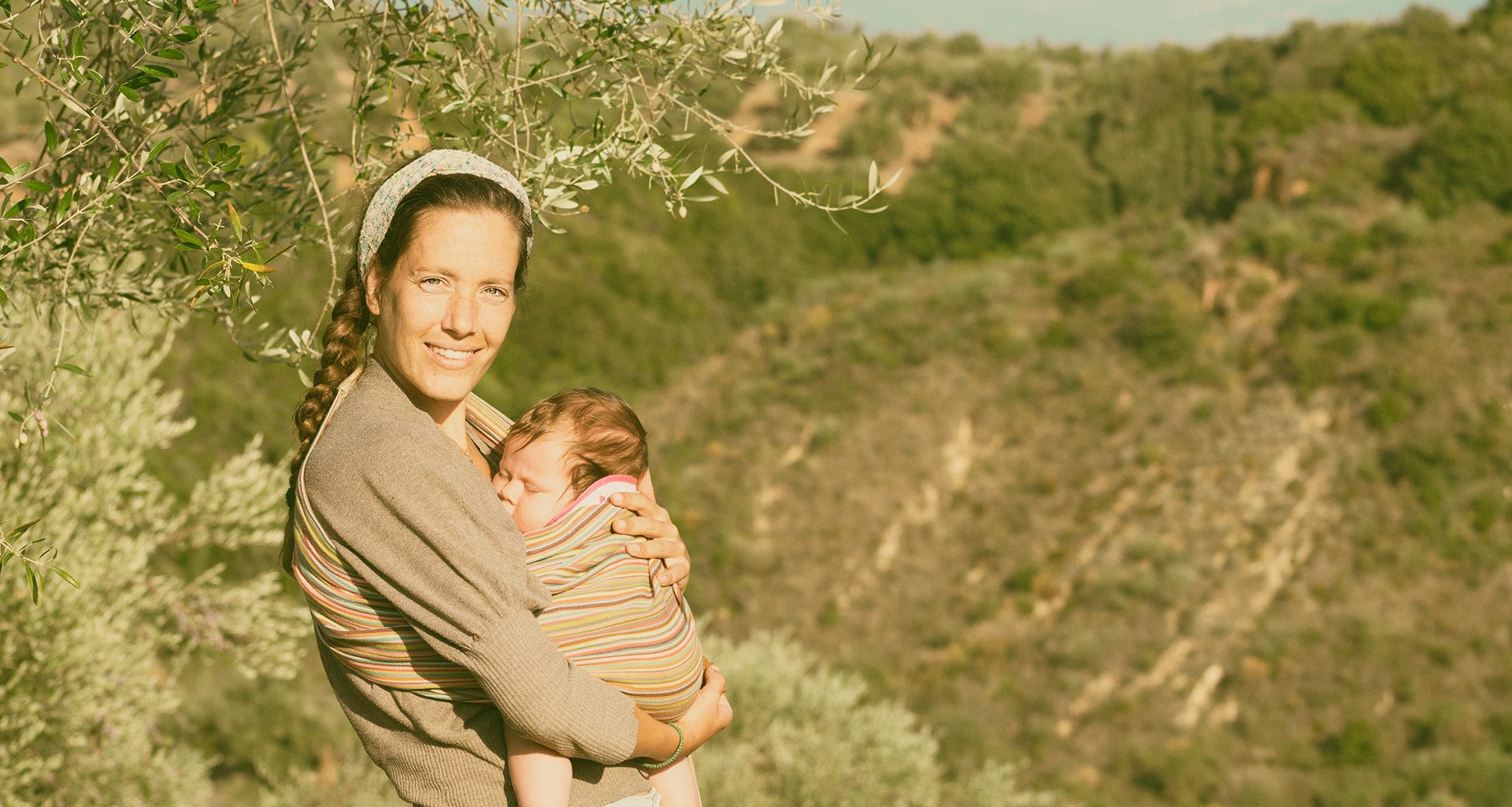 mother with newborn child free in Nature